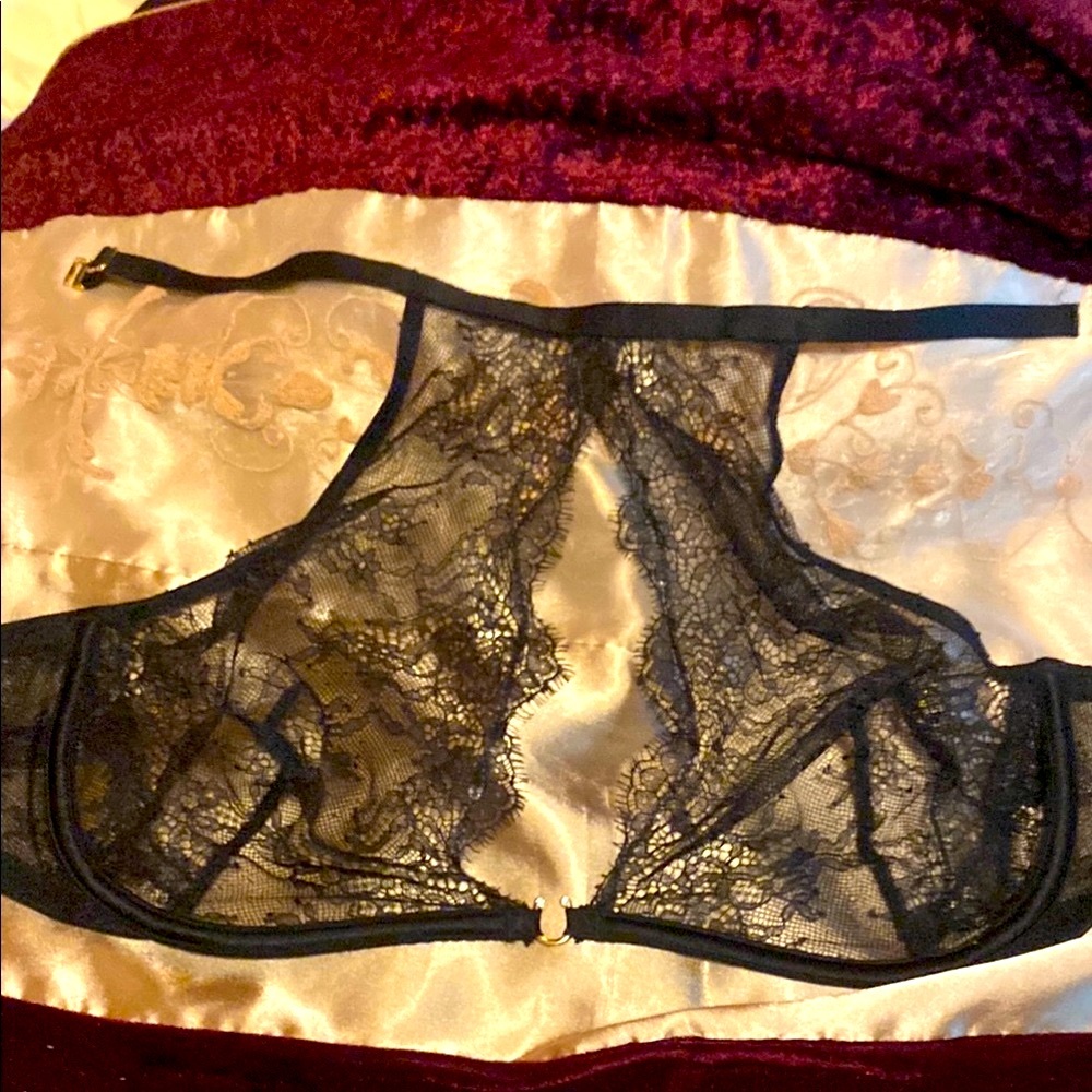 Victoria's Secret Black Lace Halter Bra with Choker 36D